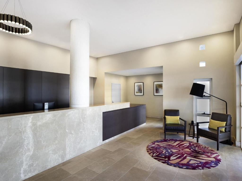 パラダイス センター アパートメンツ サーファーズ パラダイス (Paradise Centre Apartments Surfers Paradise) 外観