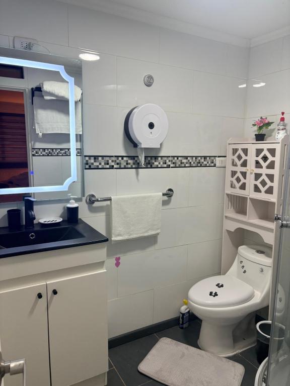 Habitacion Deluxe, Wi-Fi, desayuno gratis y a minutos del crucero! - 4