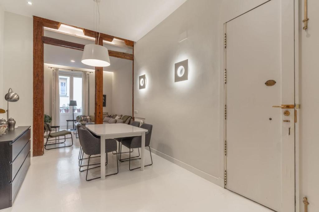 Spacious modern-3Bedrooms 2Bathrooms-Plaza Mayor - 5