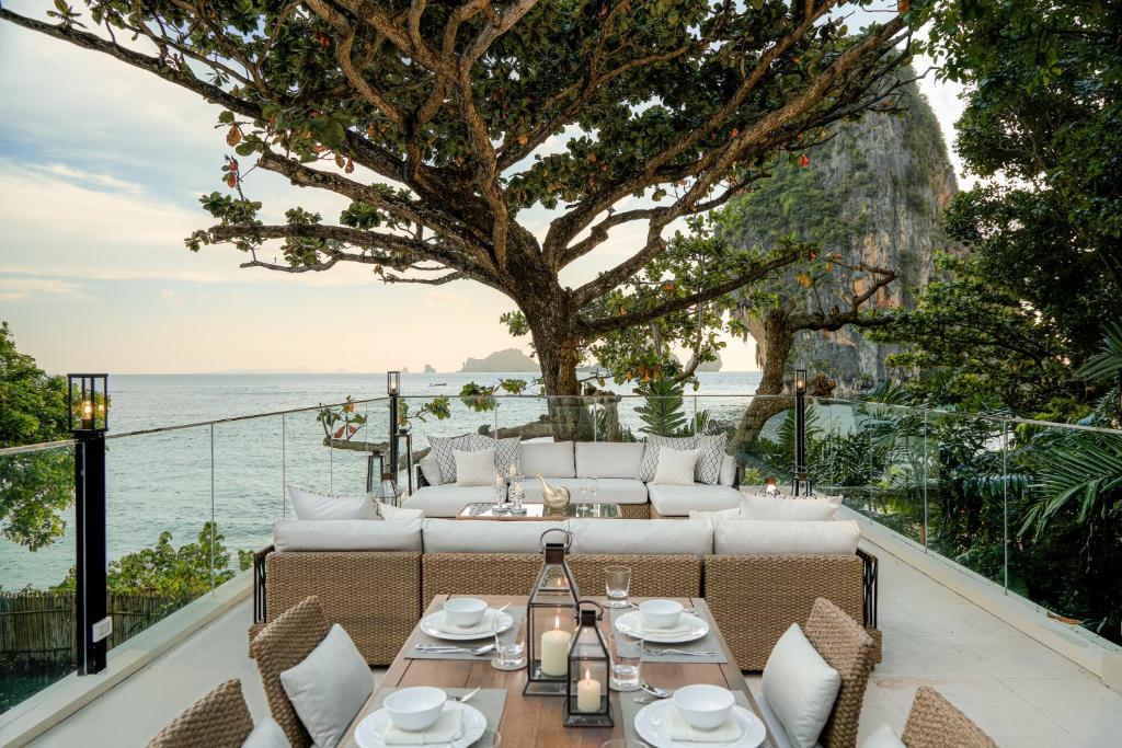 View, Villa Macaque and Villa Languor in Krabi