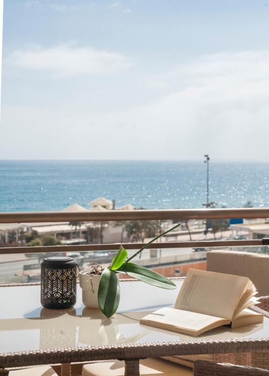 AA Guest - Rubi Front Sea Views Eco Apartment - 5