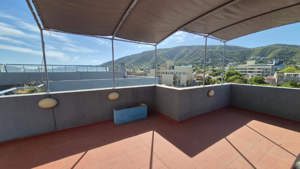 Departamento pleno centro Carlos Paz con pileta - 3