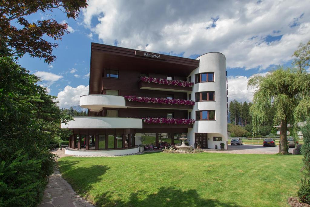 โรงแรมการ์นี โรเมอร์โฮฟ (Hotel Garni Romerhof)