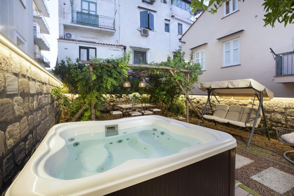 AMORE RENTALS - Palazzo Mary - 3