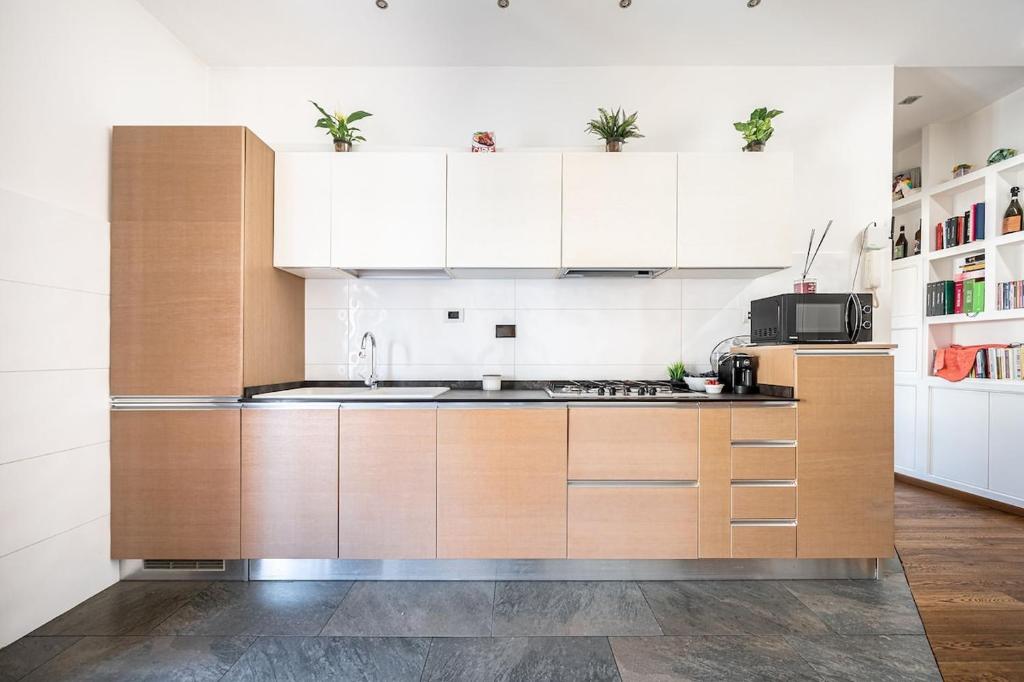 Elegant family home 5 min from Metro Station - 5