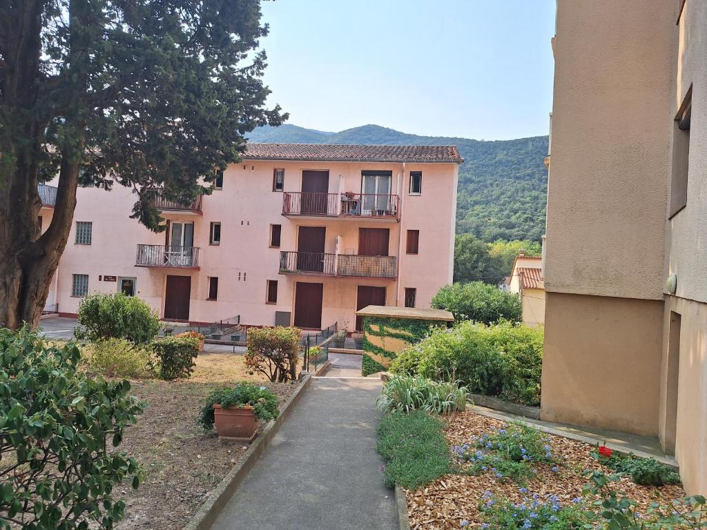 La Sardane - Appartement T3 - rdc - 2