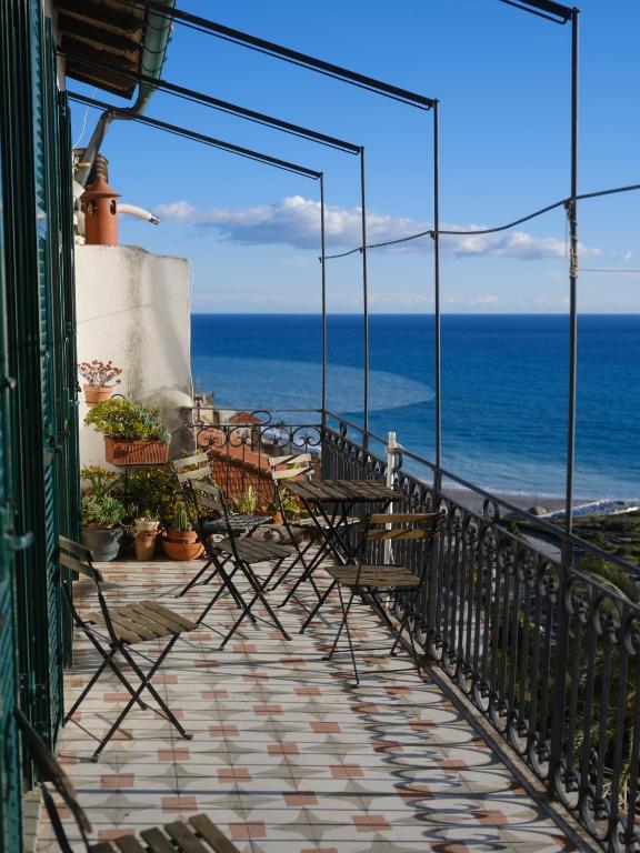 Casa Molinari - Beautiful old town Apartment with panoramic Sea views - 4
