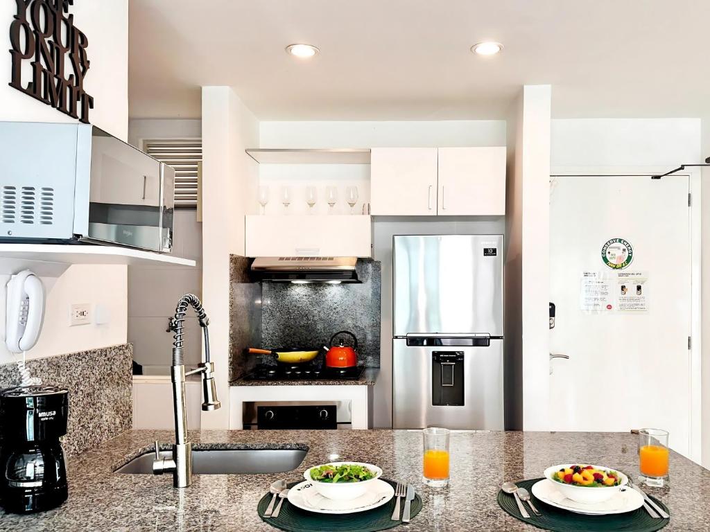 Morros Ultra 1 BR - Direct Sea View - 2