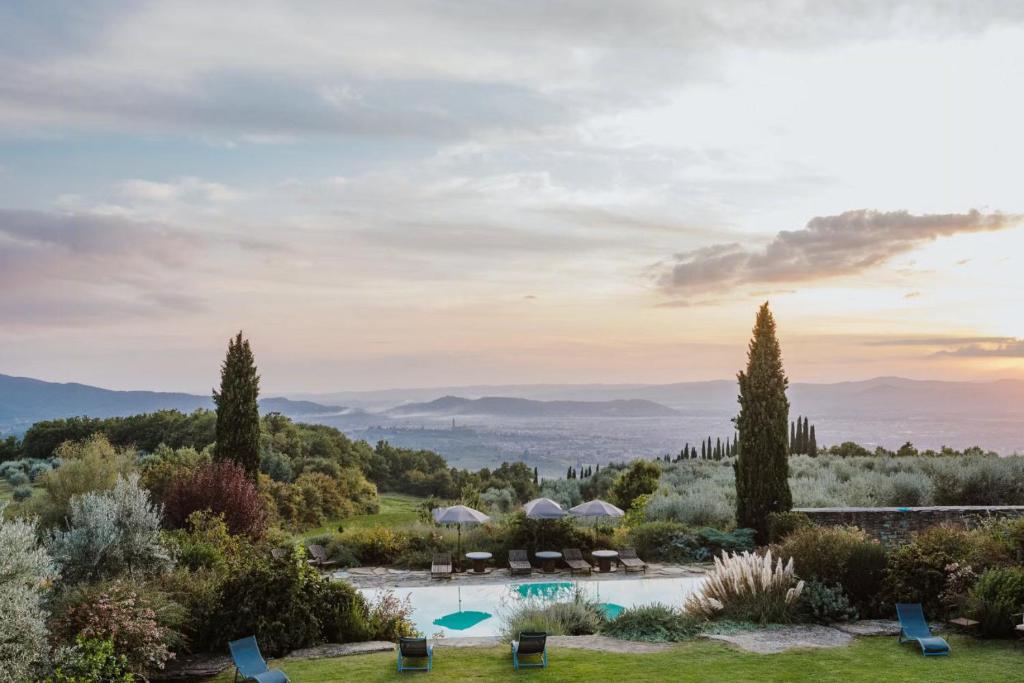 Restored Farmhouse In The Arezzo Hills - 3