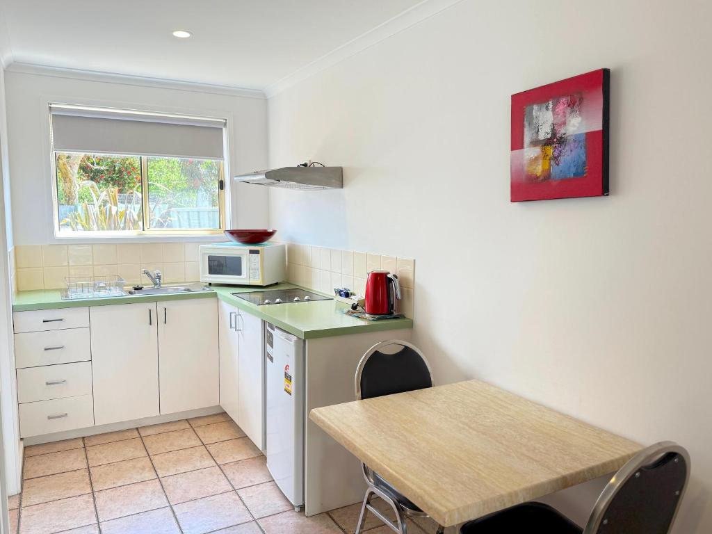 비치콤버 모텔 앤 아파트먼트 주방 전경