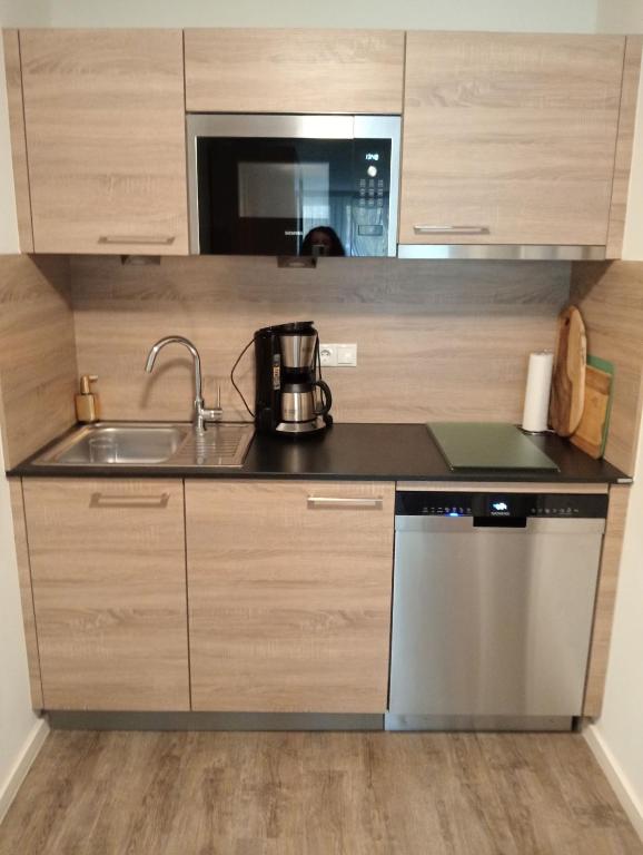 Maurers Schlierseetraum 6, Studio 455 mit 42 qm neu renoviert, Erdgeschoss mit eingezäunter Terrasse in ruhiger Lage am Kirchbichlweg 8 - 2