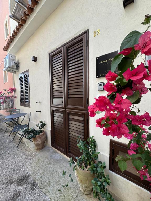 Manenti Holiday House - 1