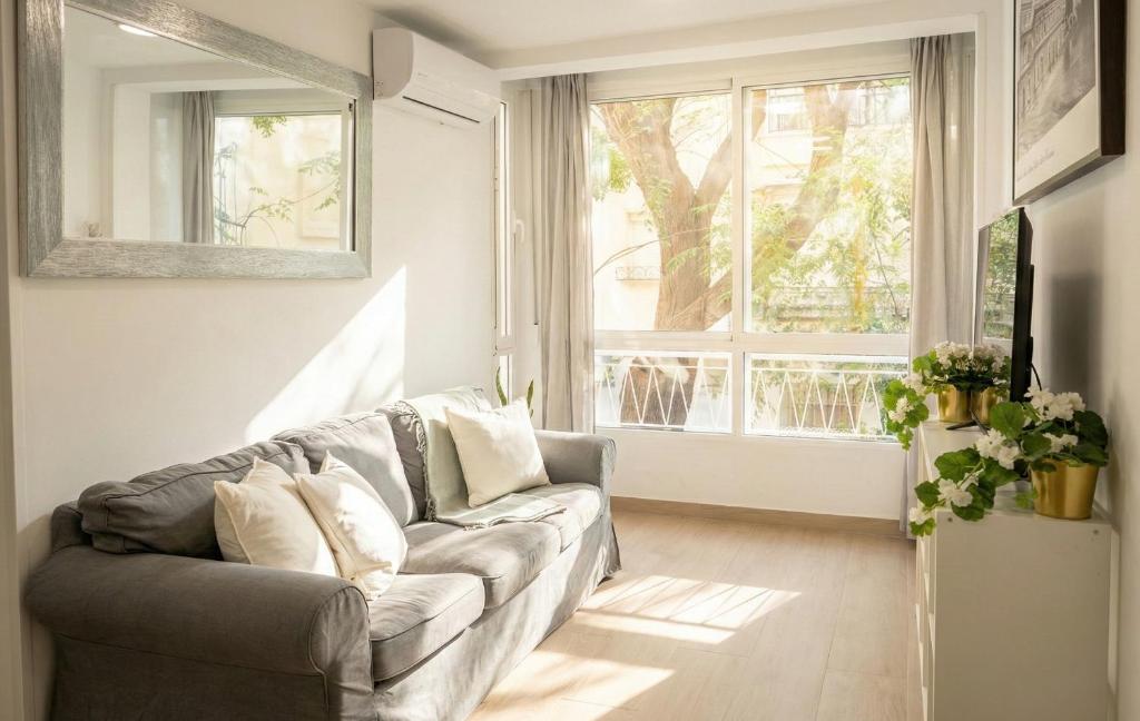 3 Double Beds - Great Area, Perfect for Families - 1