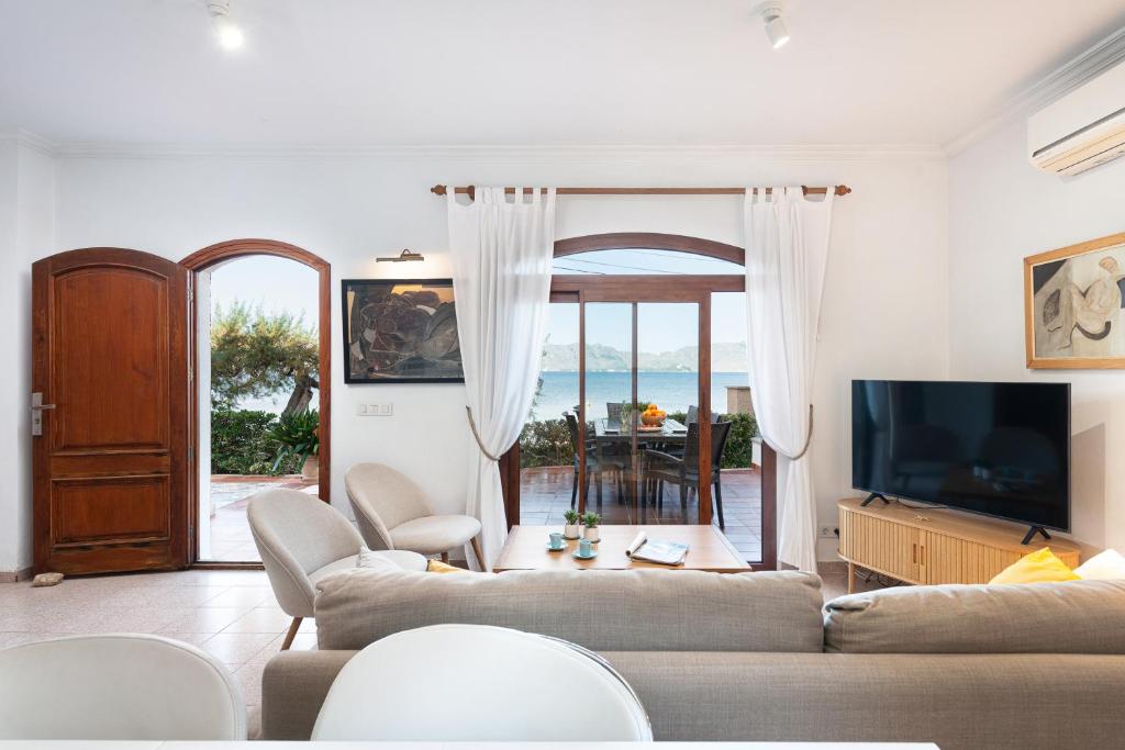 SES ONES with sea views - 1