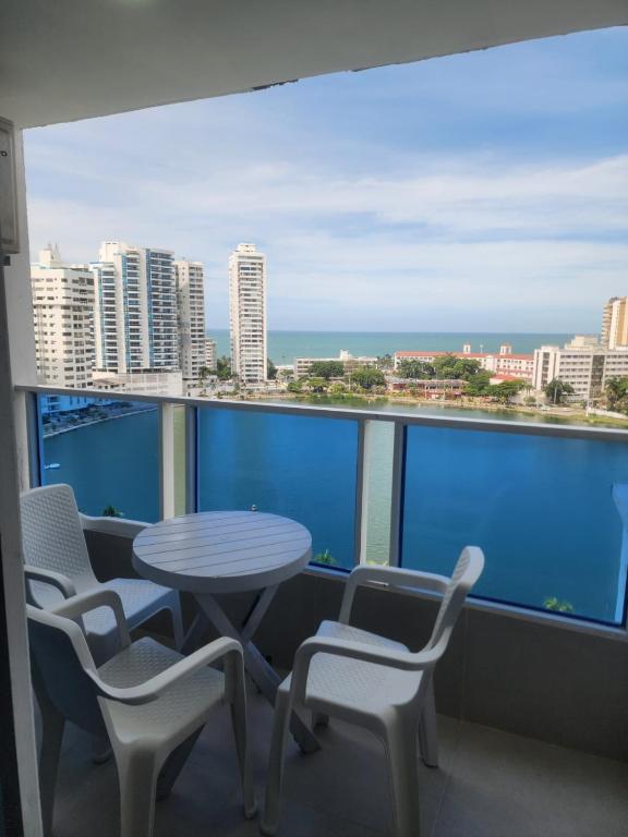 Lindo estudio con espectacular vista - 2