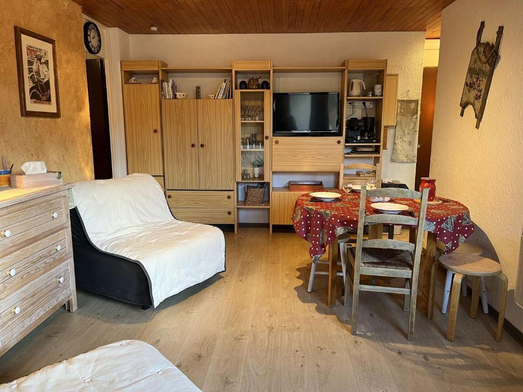 Appartement cosy, balcon ouest, calme, parking inclus - FR-1-330B-227 - 1