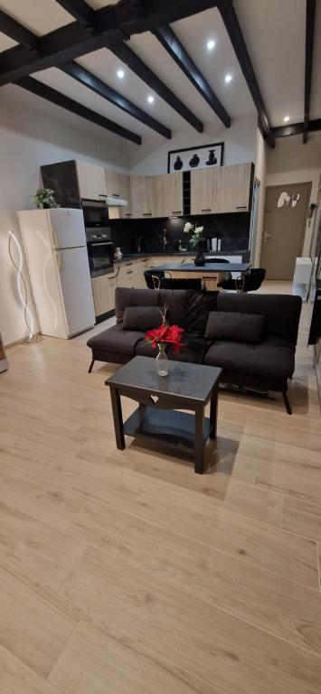 Chic & Design Studio for 3 people - 3