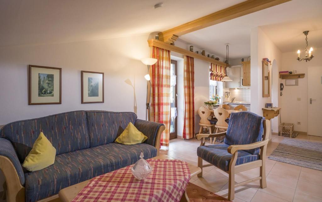 3 Sterne Komfortable Ferienwohnung mit einem Traum Blick zu den Bergen Sauna Spielzimmer Küche Garage 27 - 2