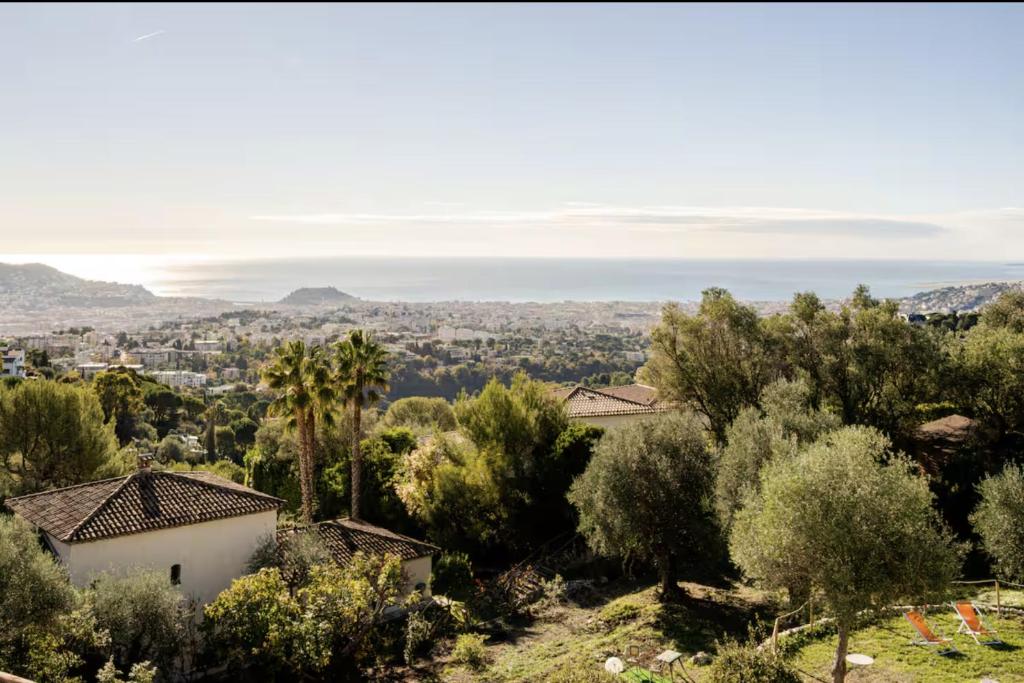 Villa, piscine et vue mer exceptionnelle à Nice - 5
