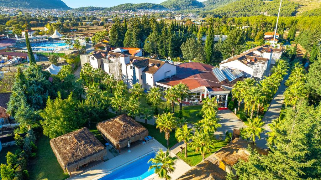 Sahra Su Holiday Village & SPA — Hotel building in Fethiye, Mugla