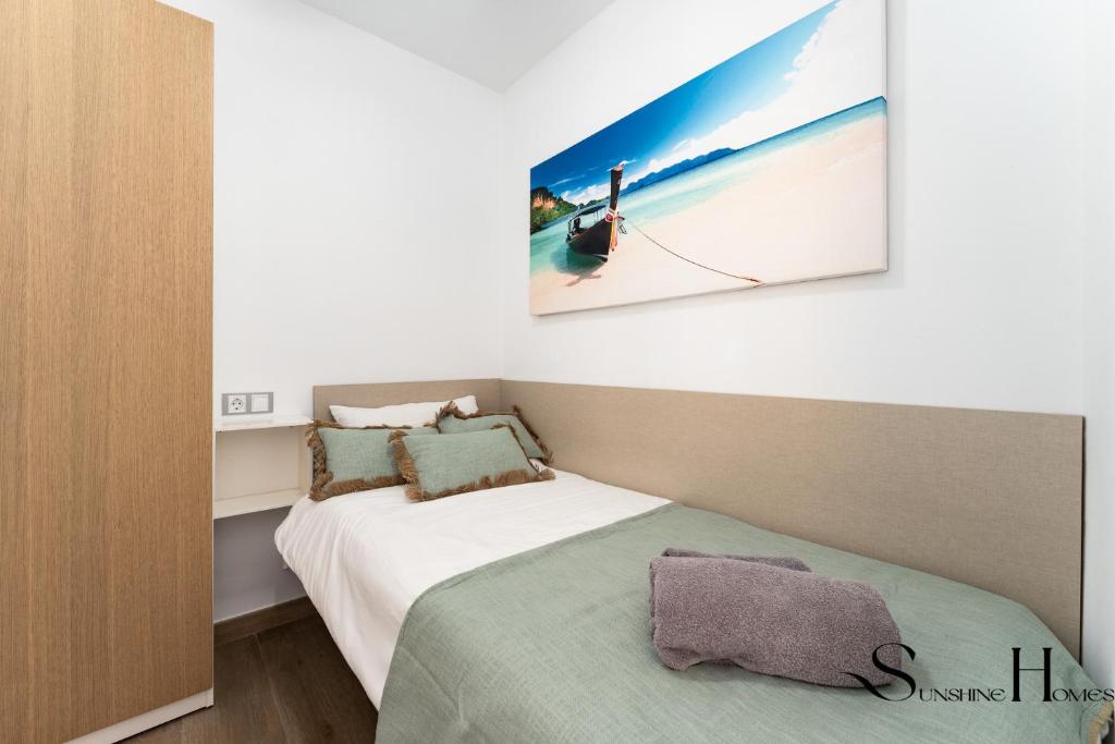 Beach Stay with Terrace & Sea View REF050 - 4