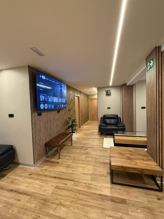 Velvet Hostel Business