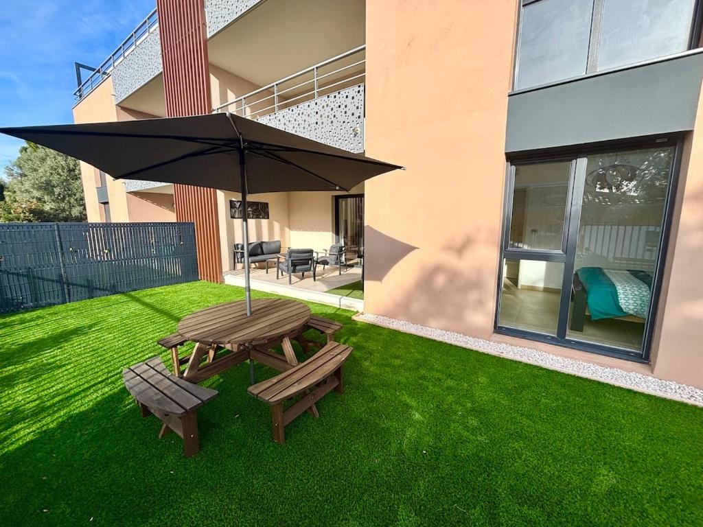 Appartement neuf T3 en hyper centre, clim, parking - 4