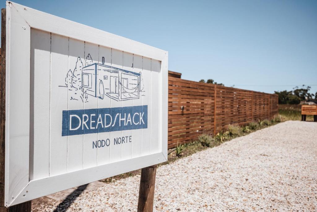 Dread Shack Nodo Norte 2 - Casa en Complejo Zona Santa Isabel, Chapa Para 4 PAX Con Parrilla - Hola Sur - 3
