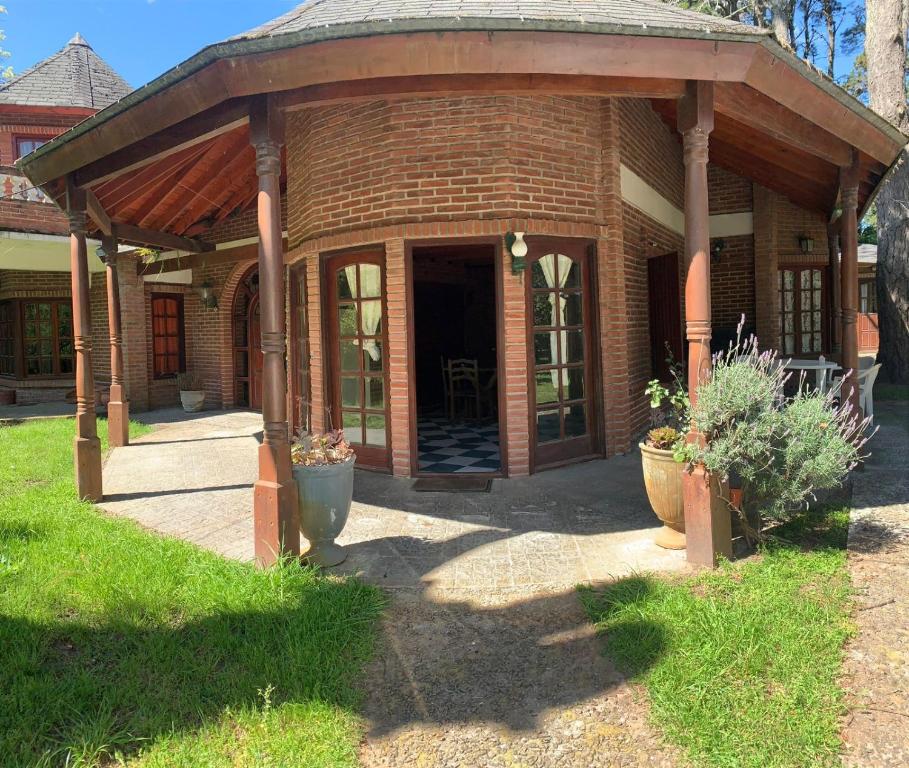 CHALET ENTRE PINOS IDEAL PARA 4 HUESPEDEs - 1