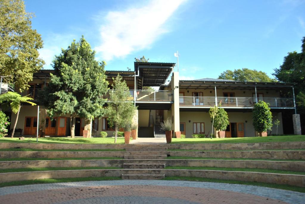 Deals on Willows Country Lodge in Pretoria Promotional Room Prices