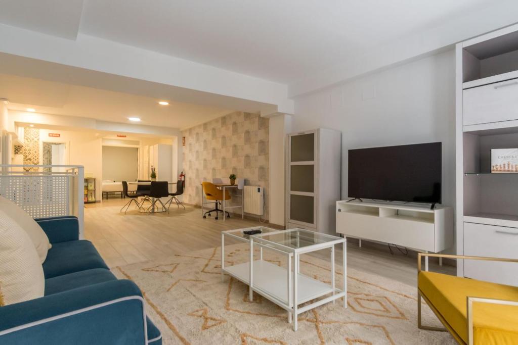 Bright new and wide- 1Bd 1Bth- Delicias - 4