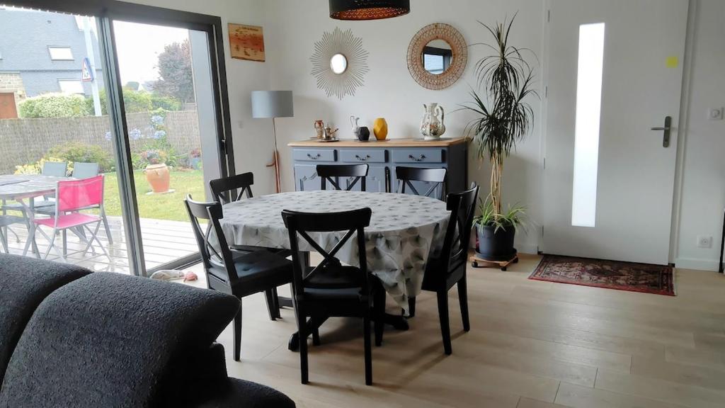 New house with garden for 8 people near beaches - 3