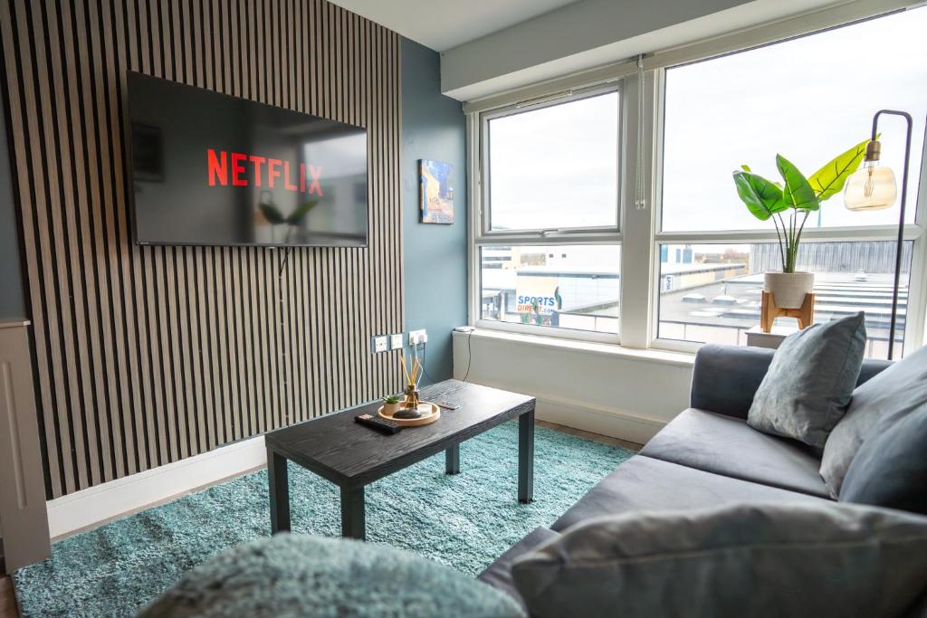 Harlow Flat – Perfect for Families or Contractors