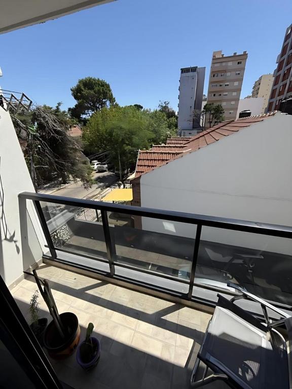 Edificio EIFER V a 200 metros de la Av San Bernardo y a 200 metros del Mar con Aire Acondicionado Cochera Cubierta Balcón a la calle Parrilla y Lavadero - 2