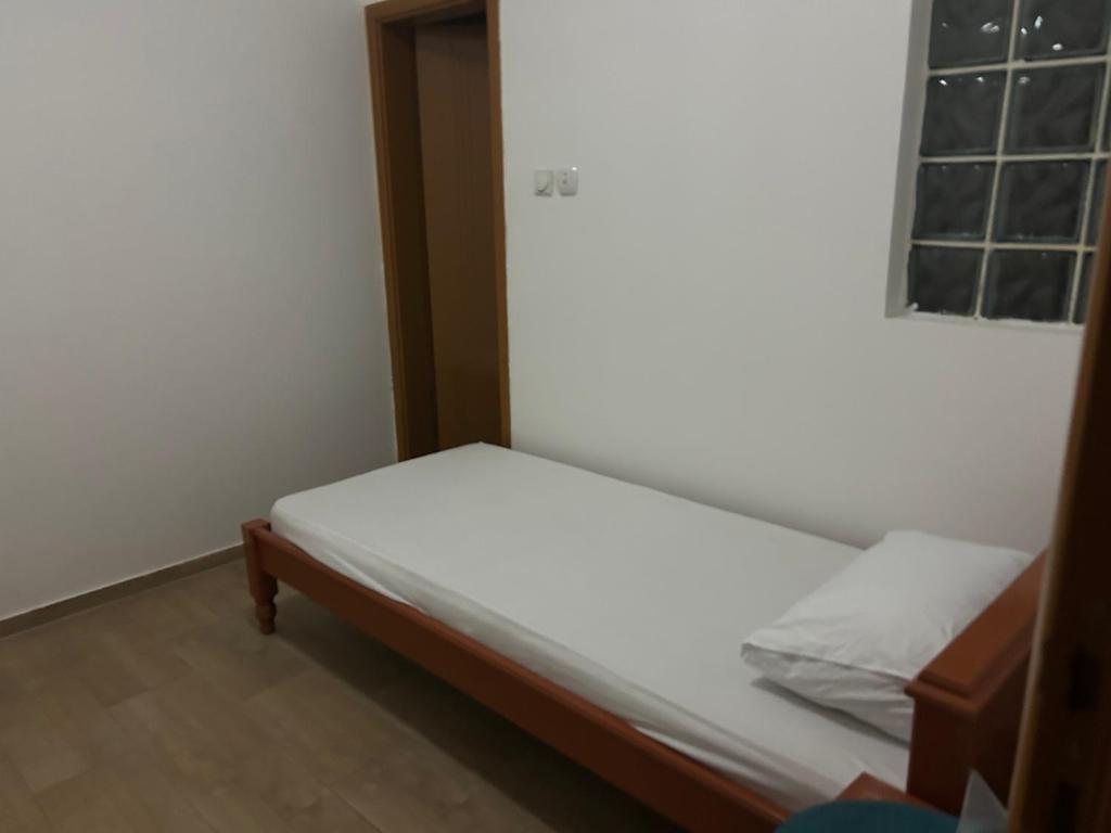 g-city hostel - 4