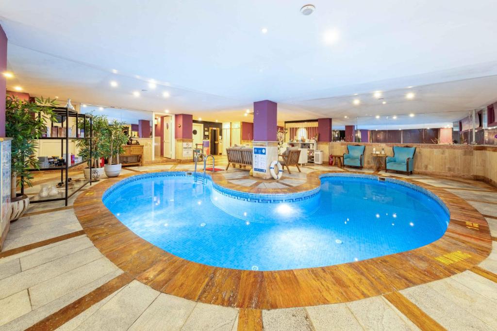Oludeniz Beach Resort by Z Hotels — Swimming pool in Fethiye, Mugla