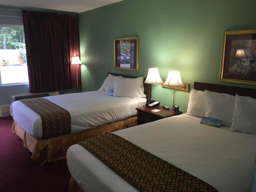 Days Inn by Wyndham Lavonia photo