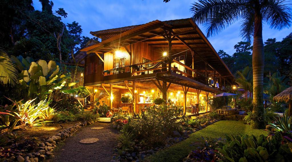 Entrance, Hotel Banana Azul - Adults Only in Puerto Viejo de Talamanca