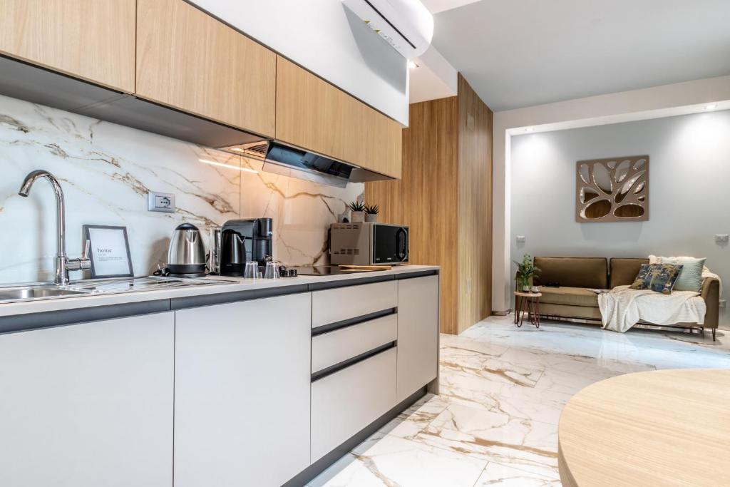 Ugo Bassi Apartments - 2