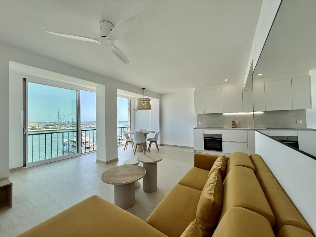 Apartamento en el Puerto con Parking - 2