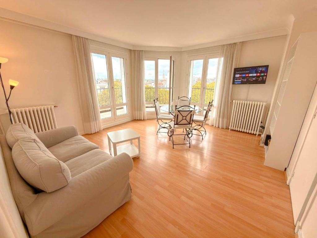 Amiral View - Great 1 Bedroom Apartment in Paris - 1