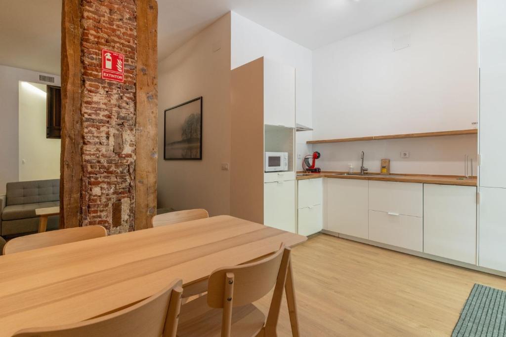 Modern Duplex-2Bedrooms 3Baths-Palacio - 2