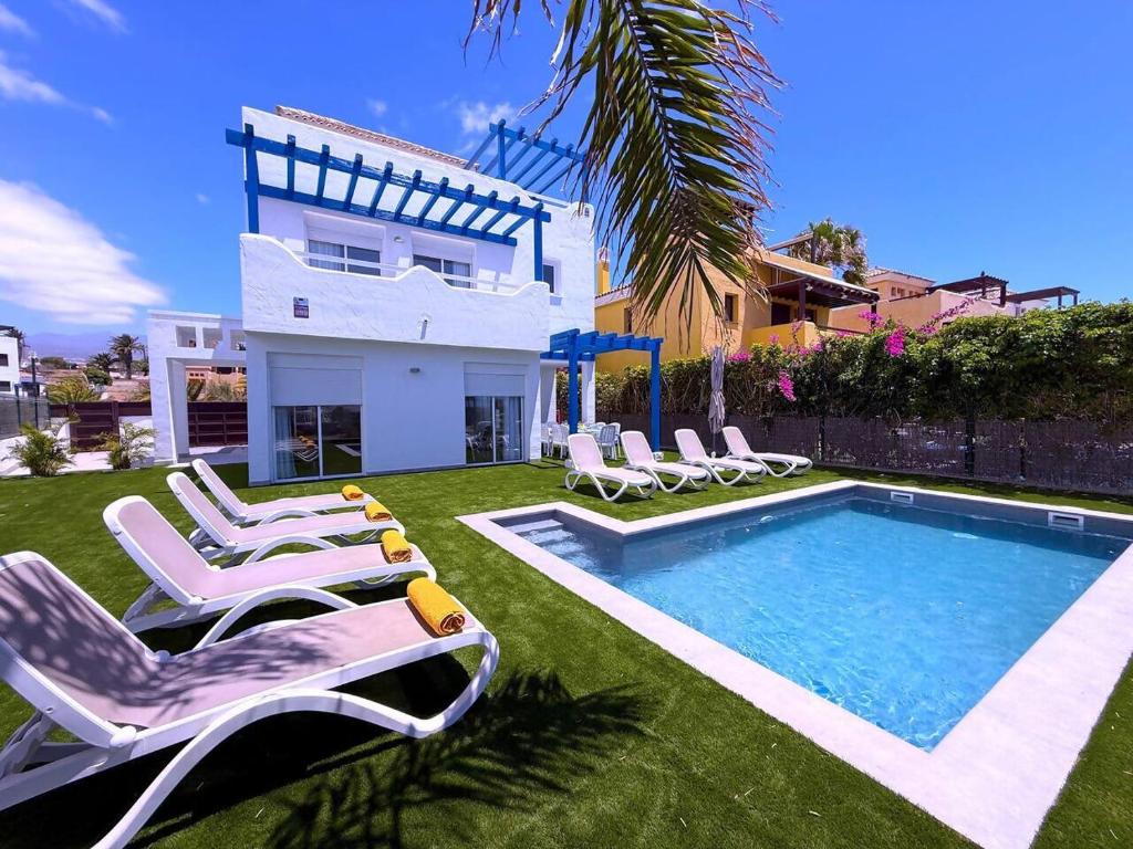 Villa Red Princess - Private Heated Pool - 1