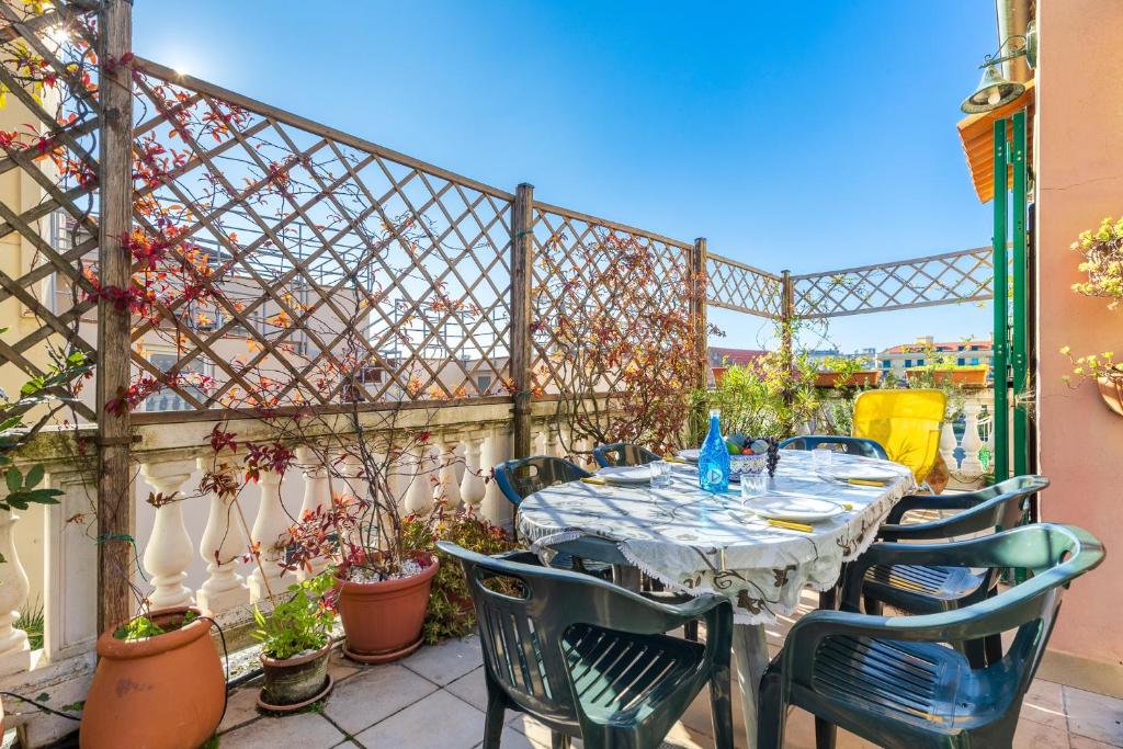 Hostdomus - Villa Viola Terrace Suite free parking - 2