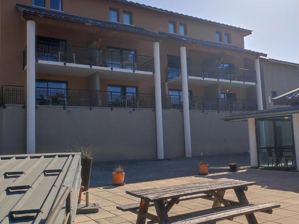 Studio à Jausiers avec terrasse et accès piscine, animaux acceptés - 4