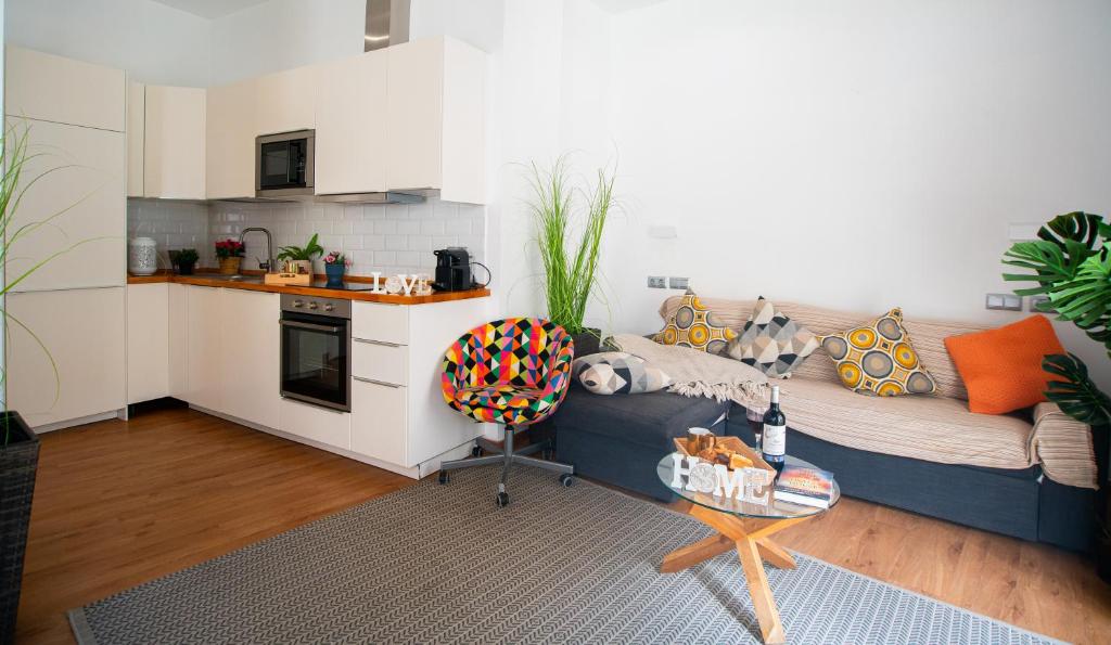 Premium Apt Steps from Picasso House by TuriVida - 2