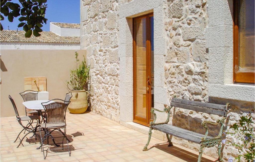 Nice Apartment In Ragusa With Swimming Pool - 2