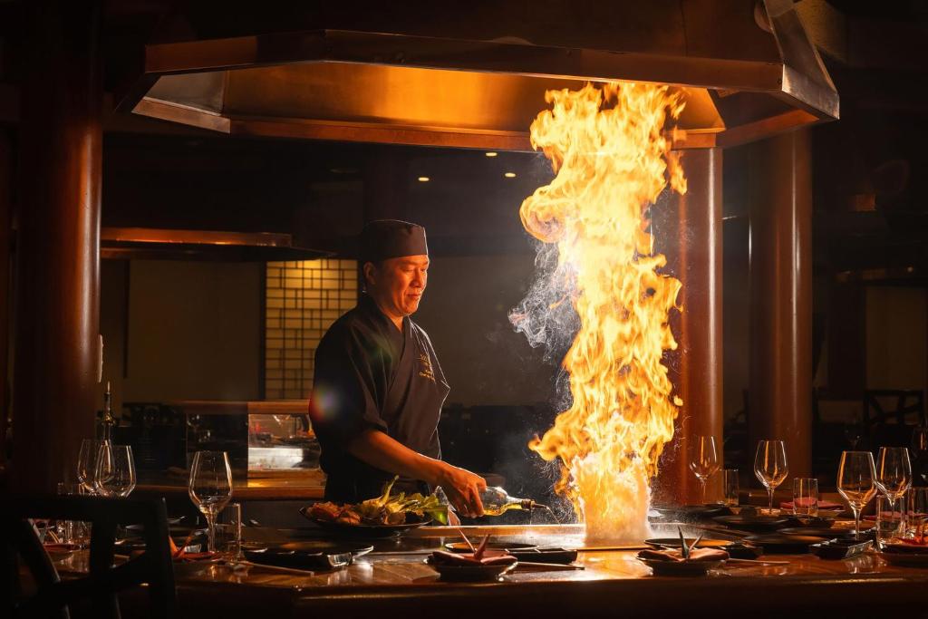 InterContinental Ha Long Bay Resort: Vị trí, đặc điểm, tiện ích, giá bán các hạng phòng & kinh nghiệm đặt phòng