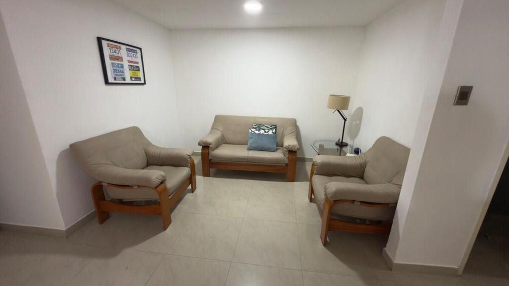 Comfortable Apartment Los Chorros Caracas - 2