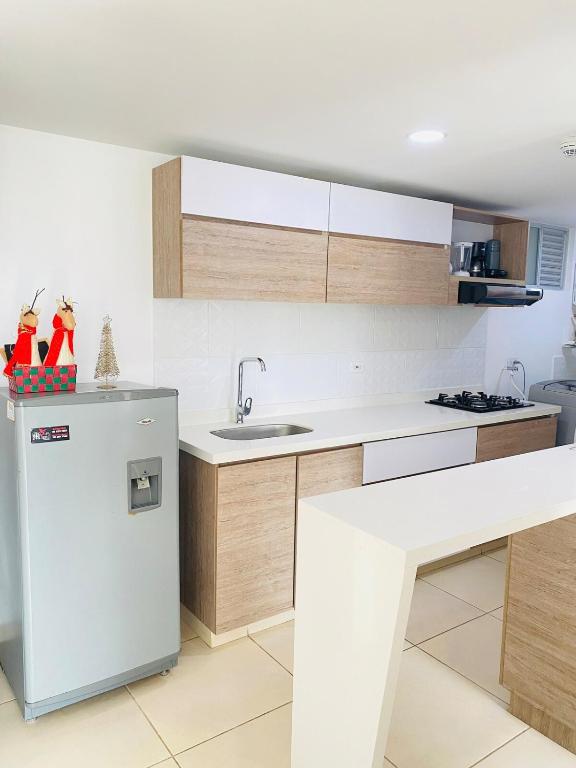 La vida es bella! hermoso apartamento con piscina cerca al centro de pereira - 2